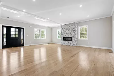 53 Louis St, Holliston, MA 01746 - Photo 4