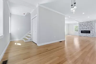 53 Louis St, Holliston, MA 01746 - Photo 10