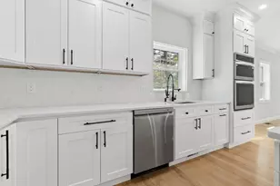 53 Louis St, Holliston, MA 01746 - Photo 6