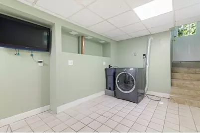 111 Greenleaf St, Quincy, MA 02169 - Photo 30