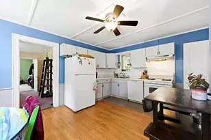 21 Pleasant St, Merrimac, MA 01860 - Photo 28