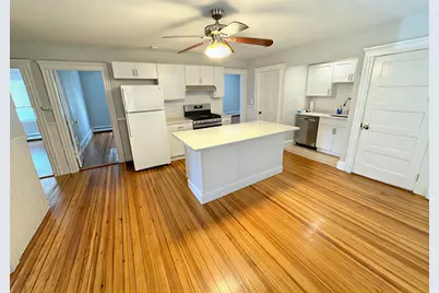 8 Arthur St #2, Salem, MA 01970 - Photo 2