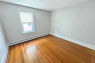 8 Arthur St, Salem, MA 01970 - Photo 6