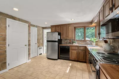 285 Vernon St, Norwood, MA 02062 - Photo 12