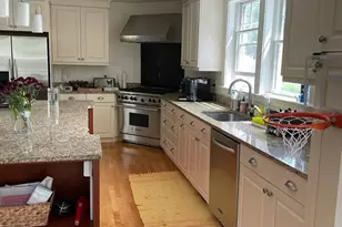 52 Riverdale Rd, Wellesley, MA 02481 - Photo 2