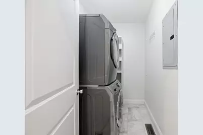 276 Princeton St #1, Boston, MA 02128 - Photo 18