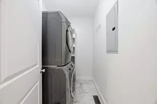 276 Princeton St, Boston, MA 02128 - Photo 18