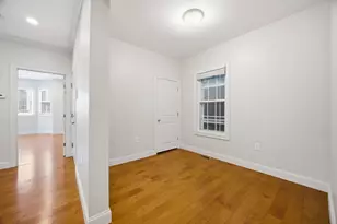 276 Princeton St, Boston, MA 02128 - Photo 14