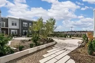 60 Cross Street E, Somerville, MA 02145 - Photo 12