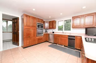 1 Homestead Rd, Bourne, MA 02562 - Photo 6