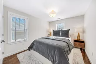 27 Beryl St, Boston, MA 02131 - Photo 24