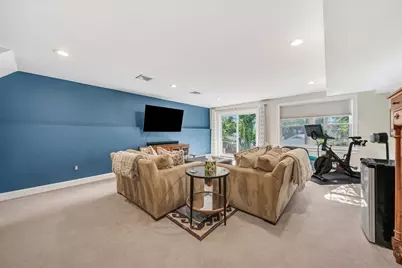 27 Beryl St, Boston, MA 02131 - Photo 26