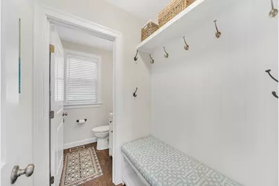 27 Beryl St, Boston, MA 02131 - Photo 16