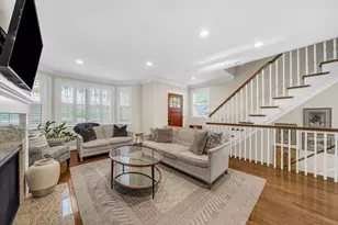 27 Beryl St, Boston, MA 02131 - Photo 8
