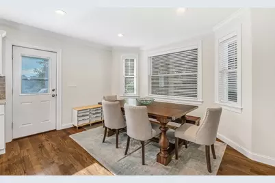 27 Beryl St, Boston, MA 02131 - Photo 12