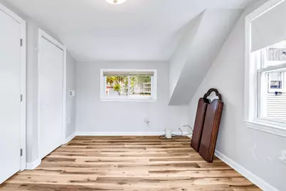 79 Lakeview Ave, Lowell, MA 01850 - Photo 6