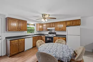 43 High St, Northbridge, MA 01588 - Photo 10