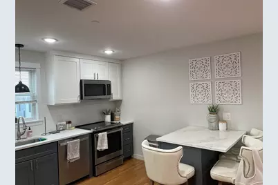 153 Bowen Street, Boston, MA 02127 - Photo 4