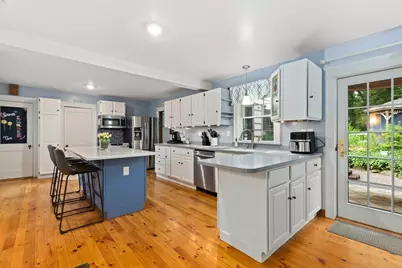 47 Bancroft Rd, Holden, MA 01520 - Photo 8