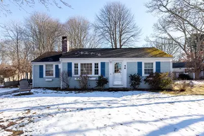 46 Pawkannawkut Dr, Yarmouth, MA 02664 - Photo 2