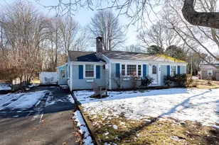 46 Pawkannawkut Dr, Yarmouth, MA 02664 - Photo 1