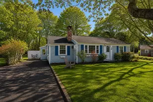 46 Pawkannawkut Dr, Yarmouth, MA 02664 - Photo 2