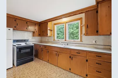 5 Seneca St, Methuen, MA 01844 - Photo 30