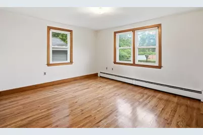 5 Seneca St, Methuen, MA 01844 - Photo 18