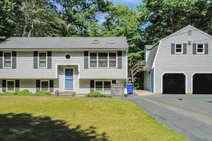 230 Staples St, Taunton, MA 02718 - Photo 1