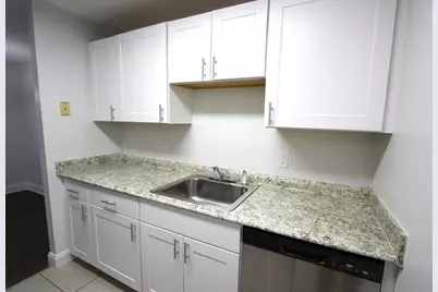 2008 Franklin Crossing Rd #2008, Franklin, MA 02038 - Photo 6