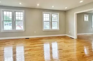 338 Sea St, Quincy, MA 02169 - Photo 8