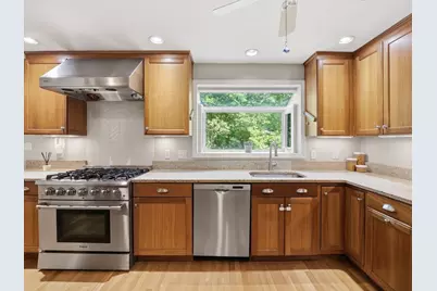 62 Juniper Rd, Andover, MA 01810 - Photo 8