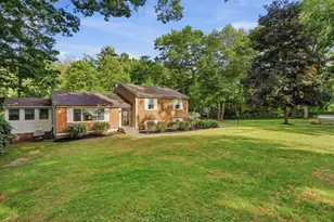 62 Juniper Rd, Andover, MA 01810 - Photo 2