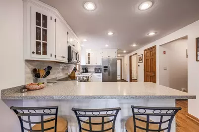 329 Pakachoag St, Auburn, MA 01501 - Photo 18