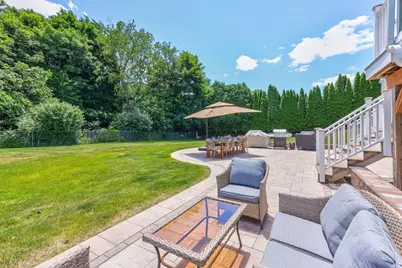 329 Pakachoag St, Auburn, MA 01501 - Photo 8