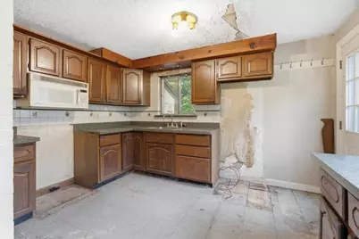 40 Maple St, Holliston, MA 01746 - Photo 8