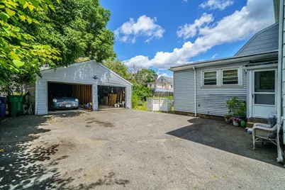 59 River St, Newton, MA 02465 - Photo 2