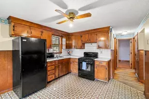 52 Applewood, Billerica, MA 01821 - Photo 2