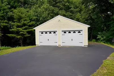 18 Brookside Dr, Douglas, MA 01516 - Photo 4