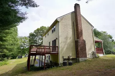 18 Brookside Dr, Douglas, MA 01516 - Photo 6