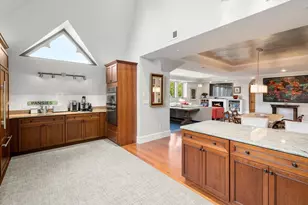 134 Mt Auburn St, Watertown, MA 02472 - Photo 8