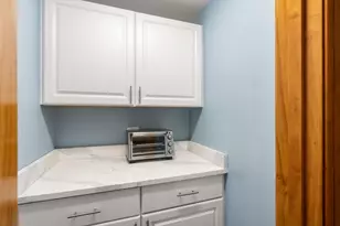 105 Pine Ridge Rd, Medford, MA 02155 - Photo 6
