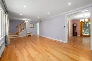 105 Pine Ridge Rd, Medford, MA 02155 - Photo 8