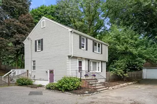 105 Pine Ridge Rd, Medford, MA 02155 - Photo 16