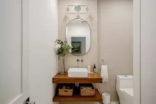 39 Cottage St, Boston, MA 02128 - Photo 10
