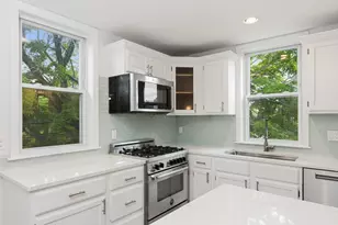 20 Ocean Ave, Marblehead, MA 01945 - Photo 8