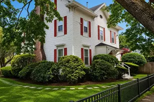 20 Ocean Ave, Marblehead, MA 01945 - Photo 2