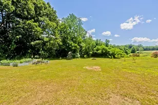26 Laro Rd, Southwick, MA 01077 - Photo 20