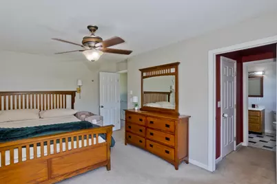 26 Laro Rd, Southwick, MA 01077 - Photo 8