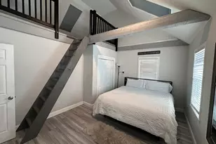 36 Lexington Ave, Boston, MA 02136 - Photo 12